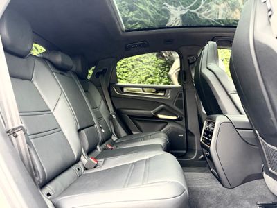 2025 Porsche Cayenne