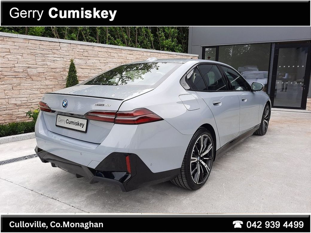 2026 BMW i5