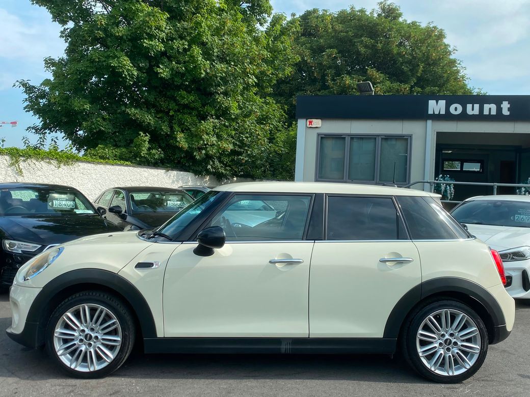 2016 Mini Hatch