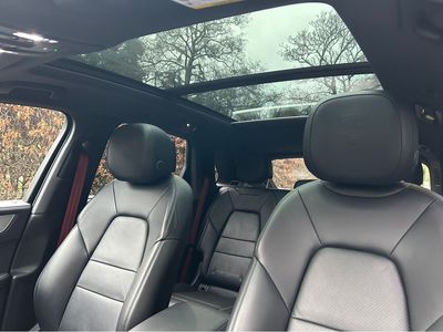 2024 Porsche Cayenne