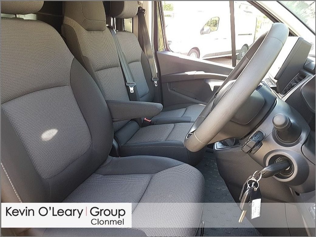 2026 Renault Trafic