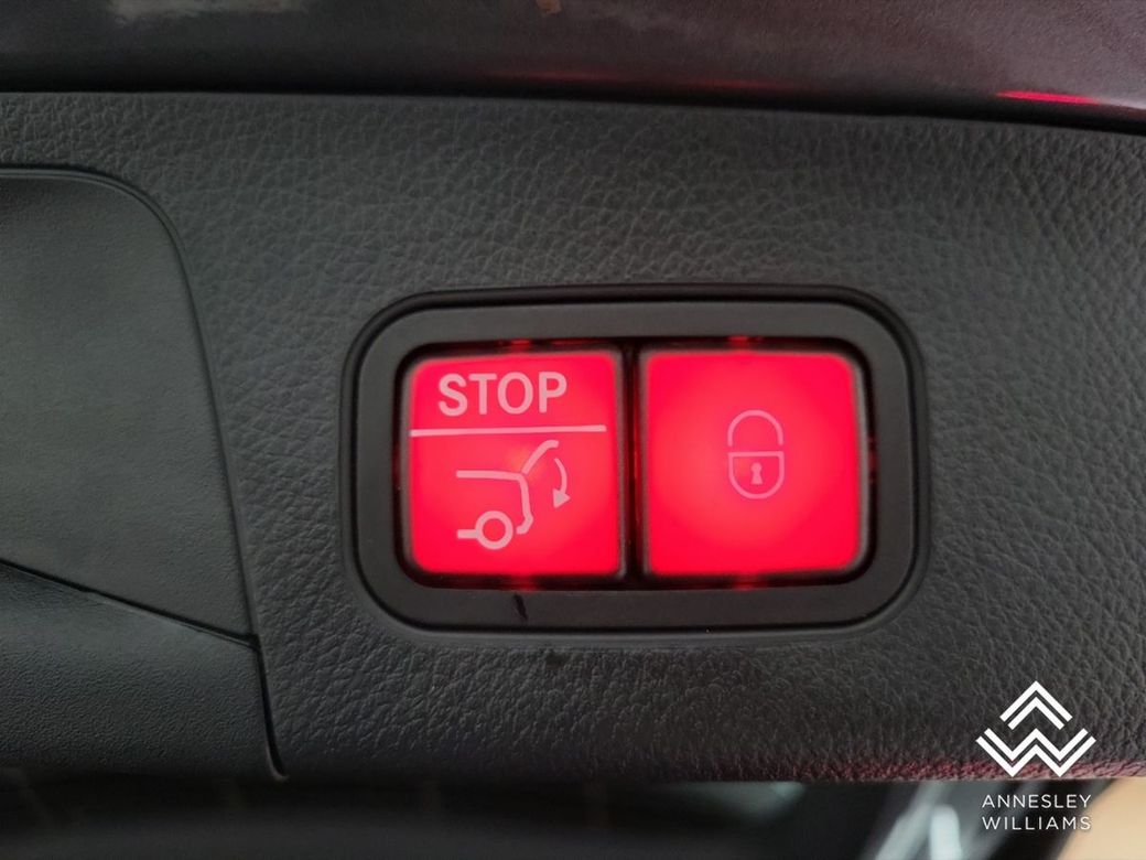 2025 Mercedes-Benz GLA Class