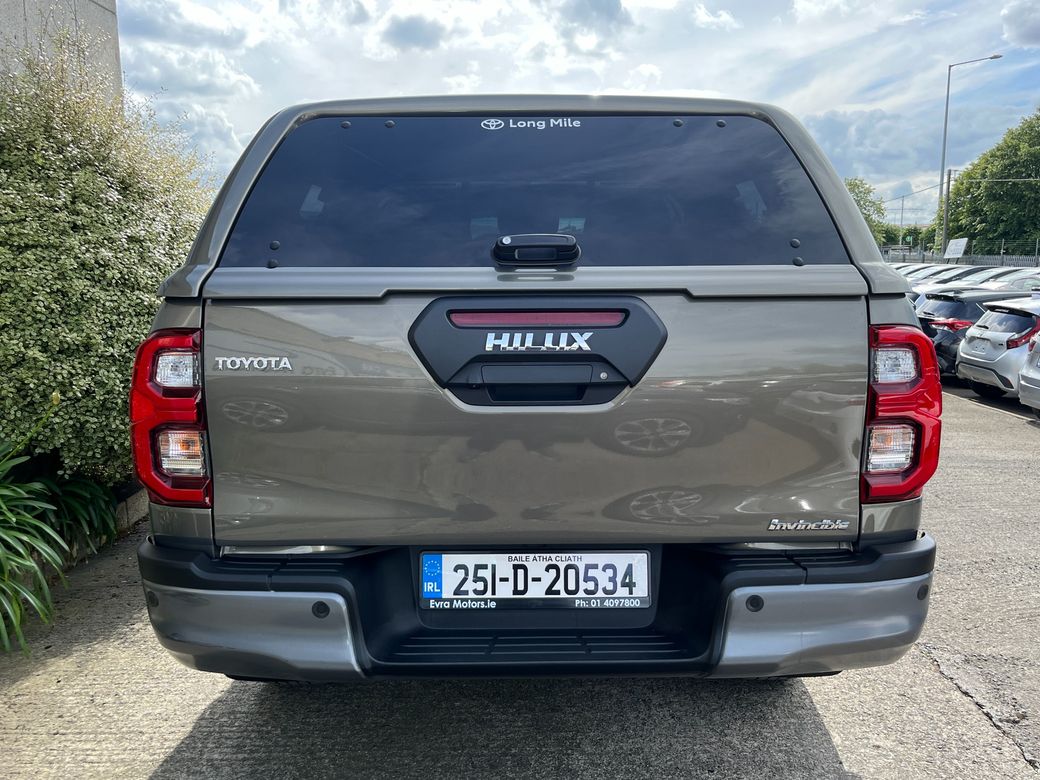 2025 Toyota Hilux