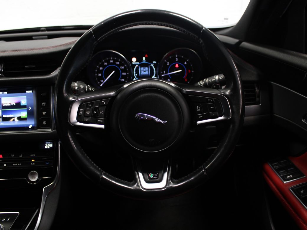 2016 Jaguar XF