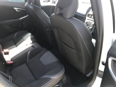 2016 Volvo V40