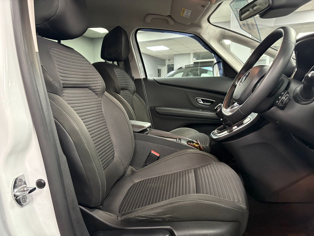 2021 Renault Grand Scenic