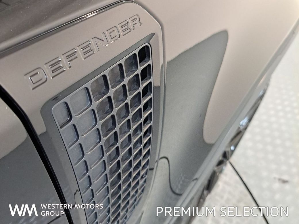 2023 Land Rover Defender