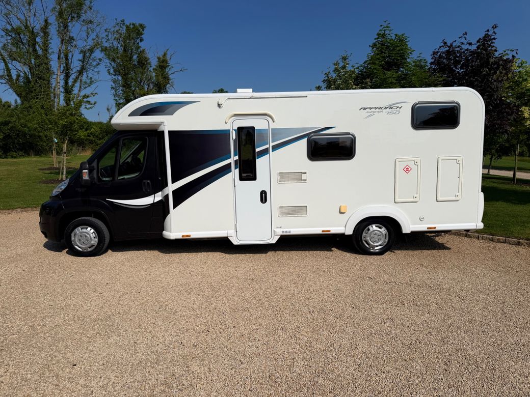 2014 BAILEY APPROACH  AUTOGRAPH 750 LOW PROFILE R.H.D 