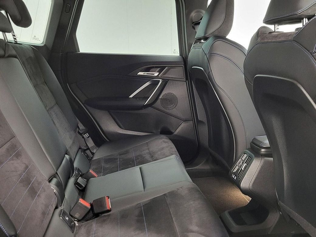 2025 BMW iX1