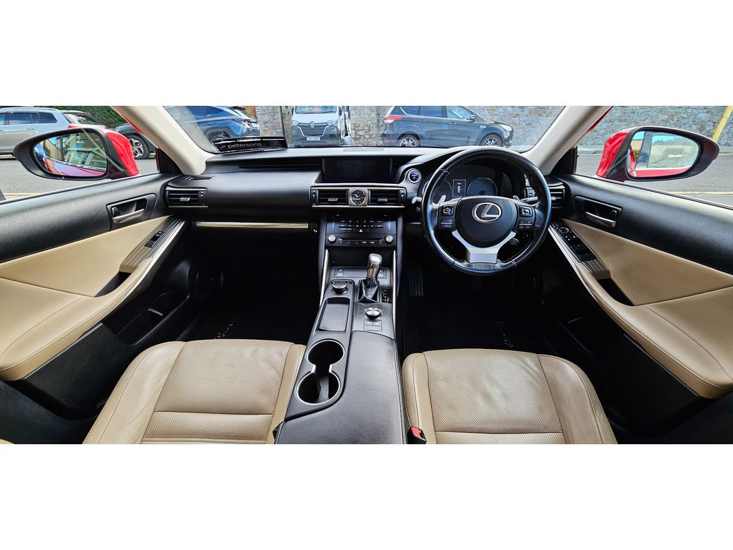 2017 Lexus IS
