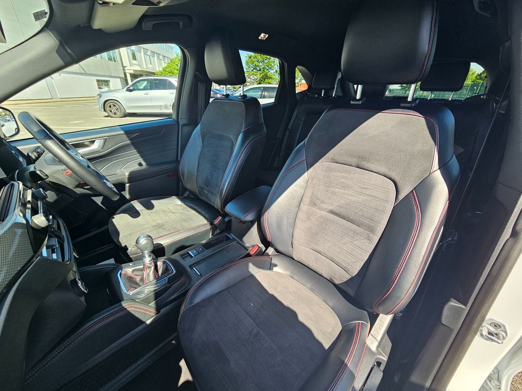 2022 Ford Kuga
