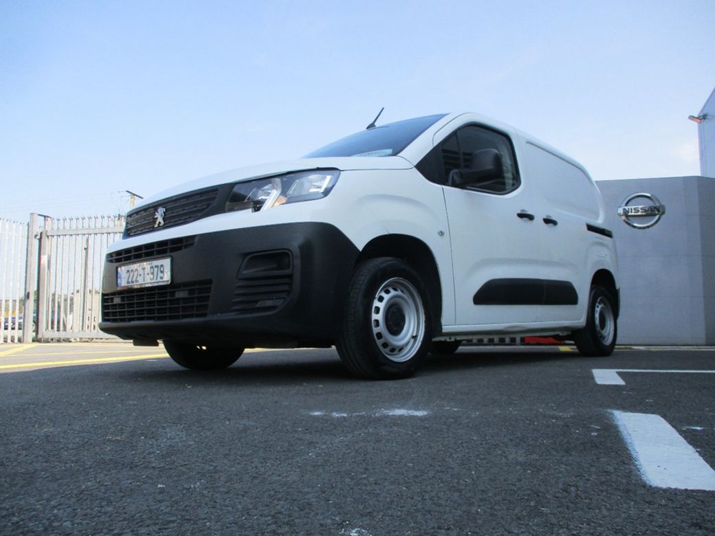 2022 Peugeot Partner