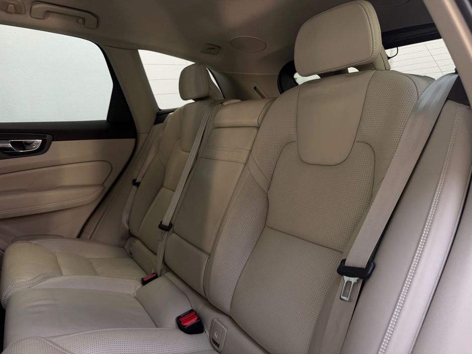 2020 Volvo XC60