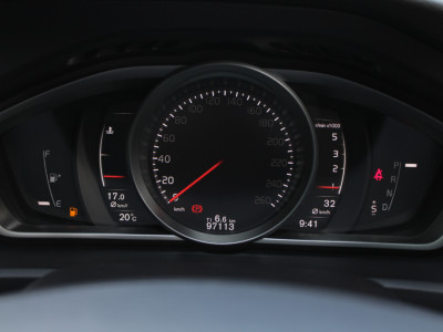 2019 Volvo V40