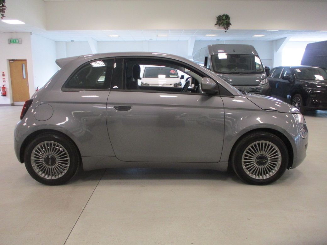 2023 Fiat 500e
