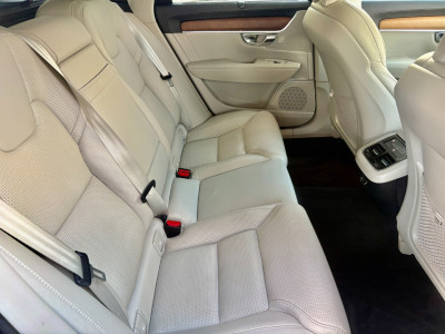 2020 Volvo V90