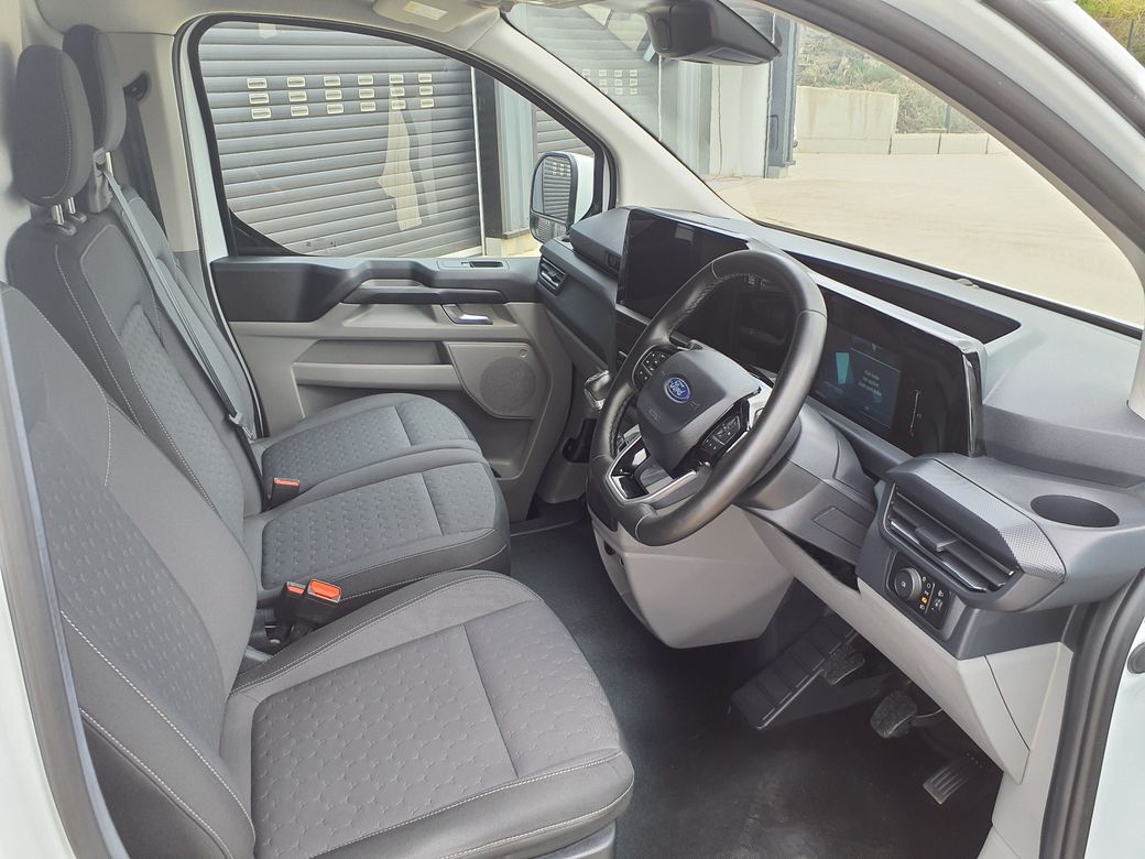 2024 Ford Transit Custom