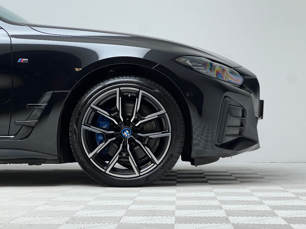 2022 BMW i4