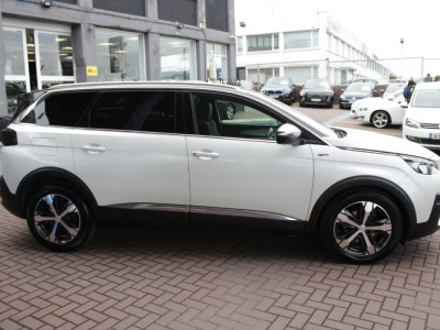 2018 Peugeot 5008