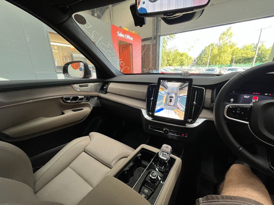 2025 Volvo XC90