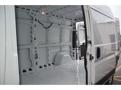 2025 Opel Movano