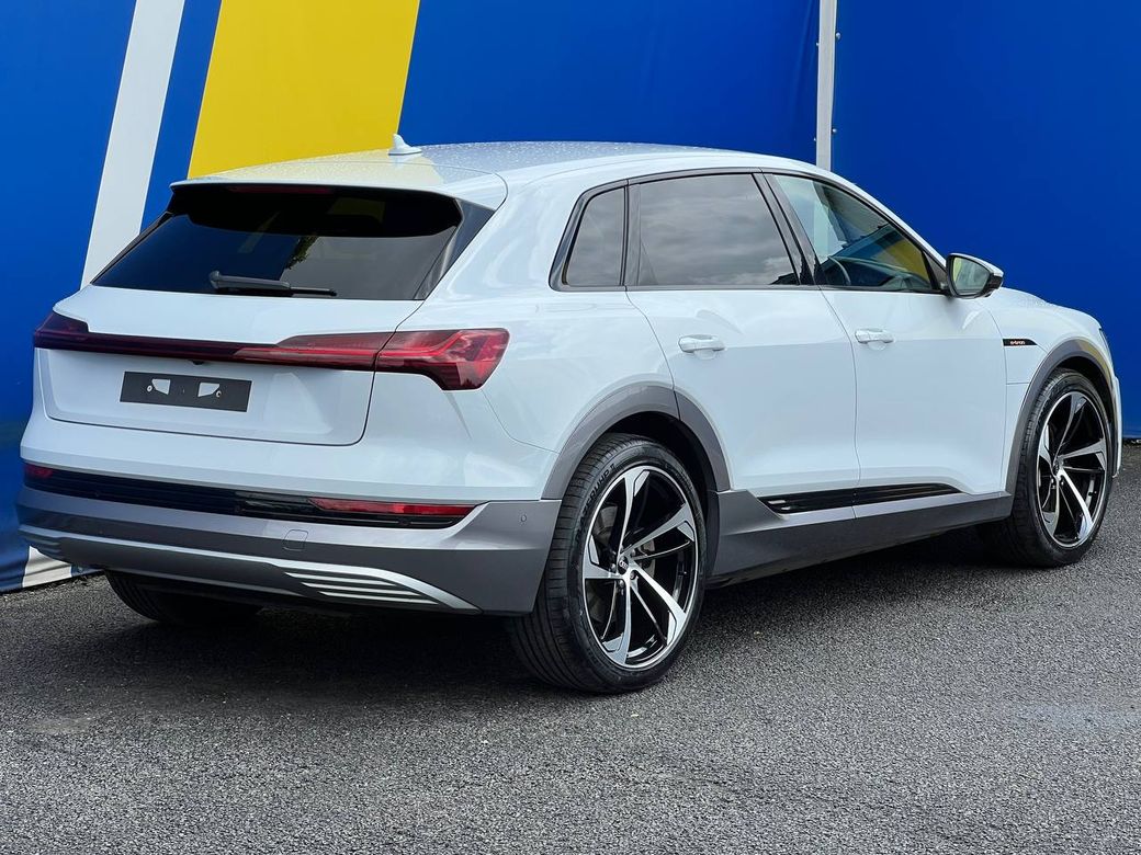 2021 Audi e-tron