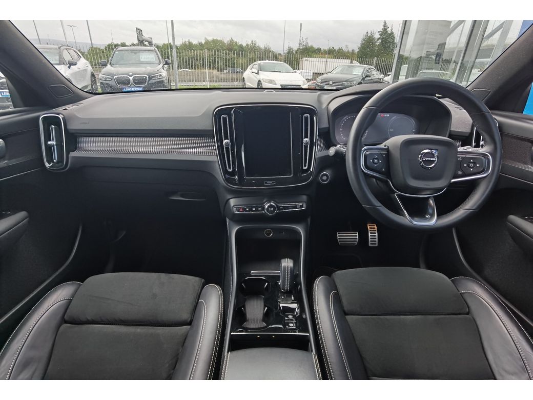 2021 Volvo XC40