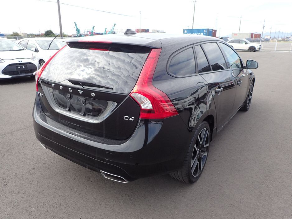 2016 Volvo V60