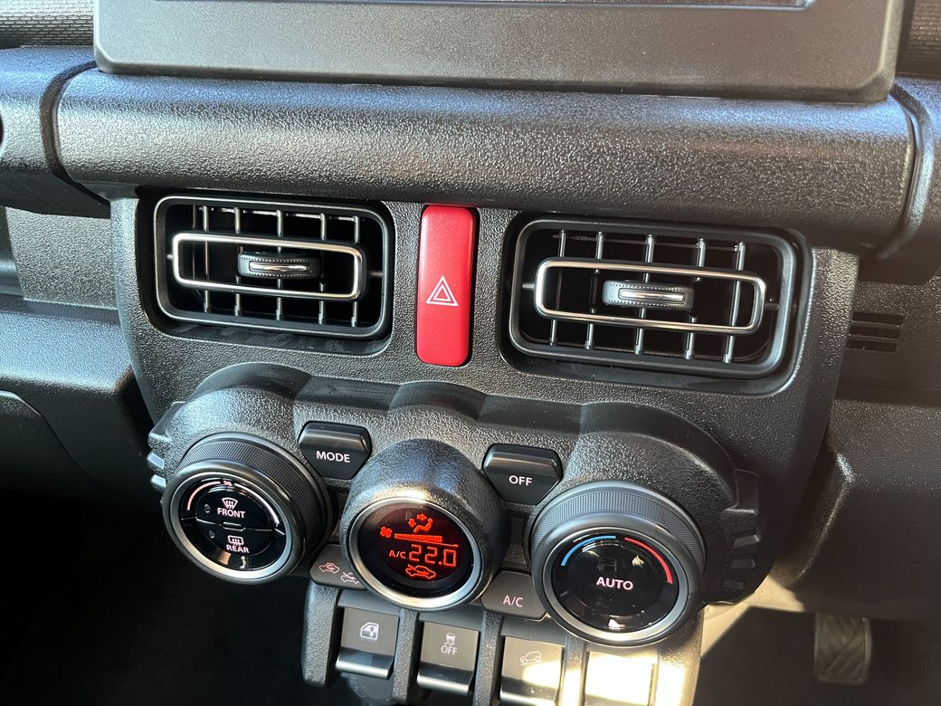 2025 Suzuki Jimny