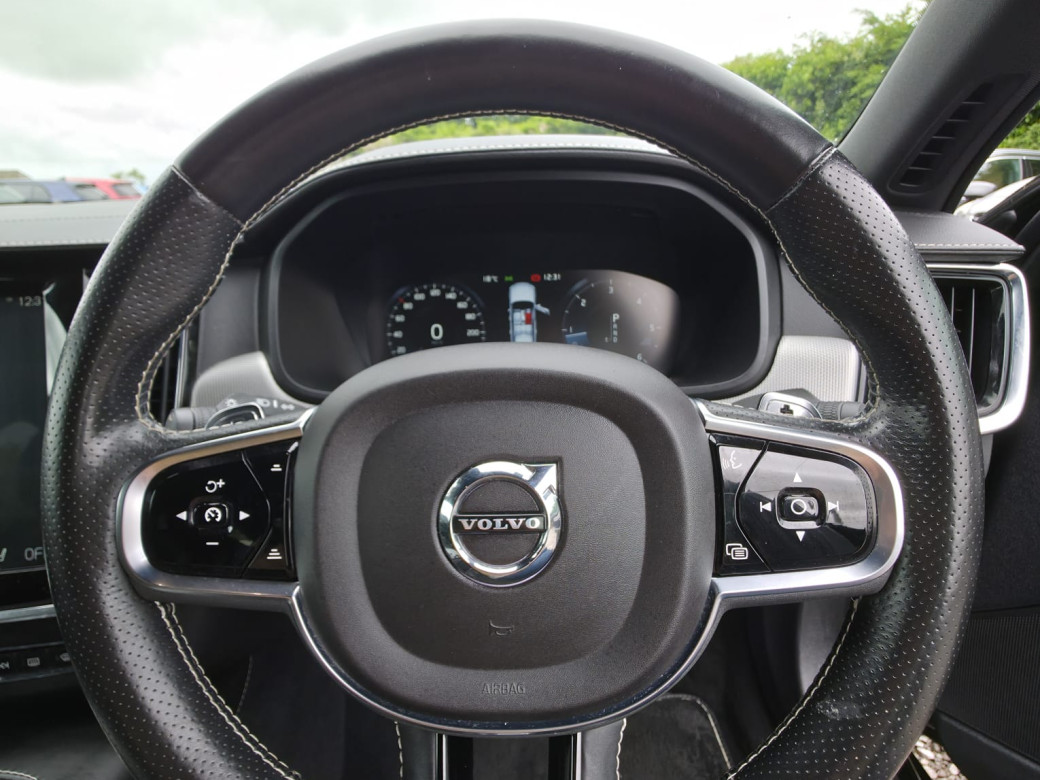 2019 Volvo S90
