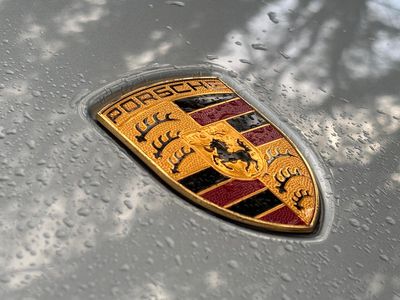 2019 Porsche Cayman