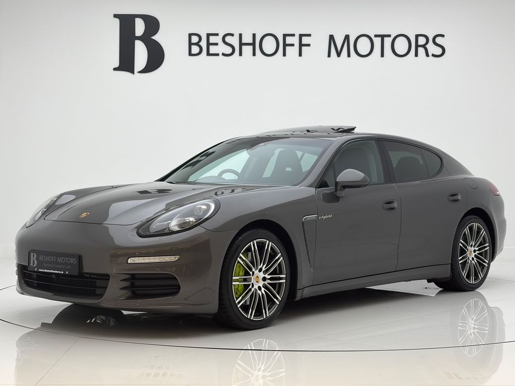 2016 Porsche Panamera