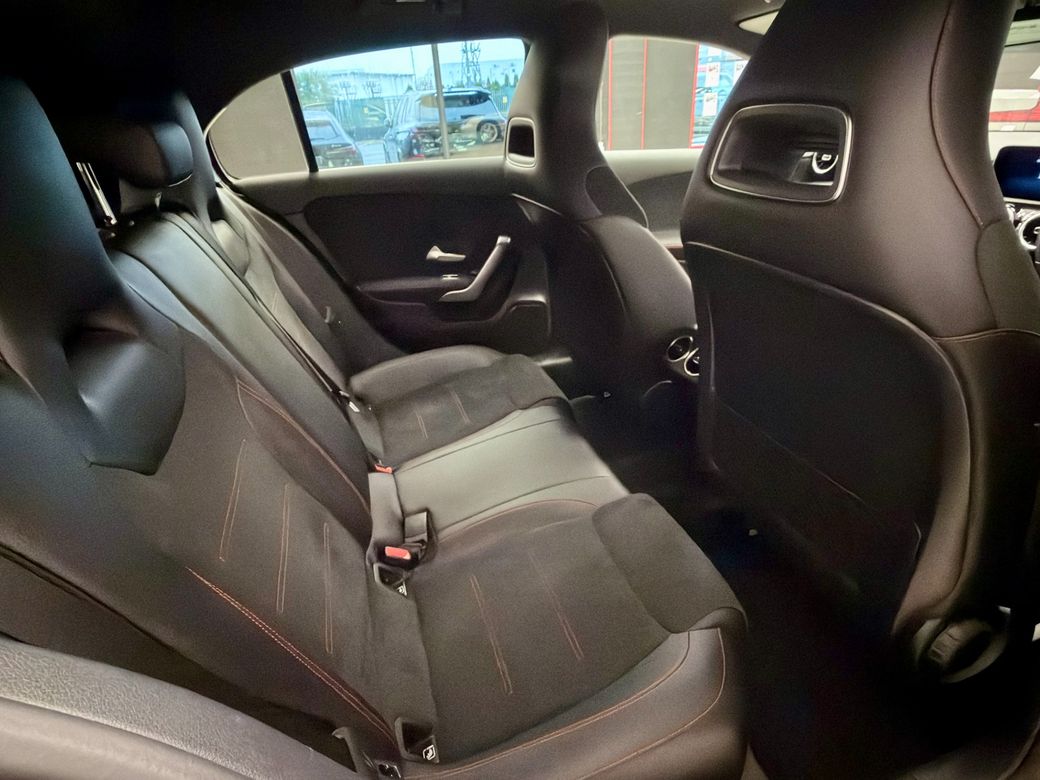 2019 Mercedes-Benz A 180