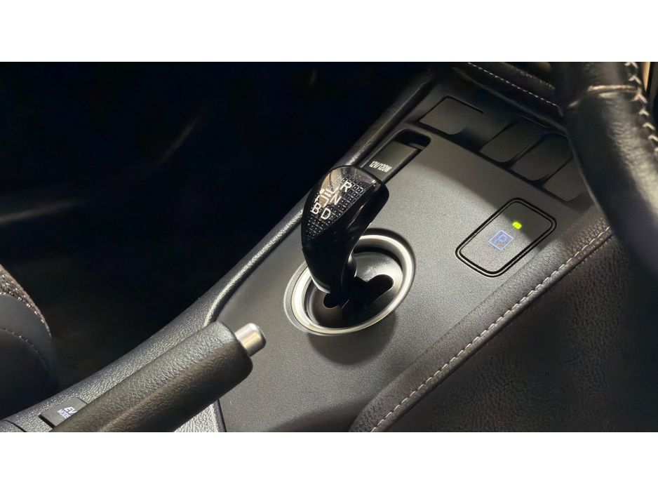 2017 Toyota Auris