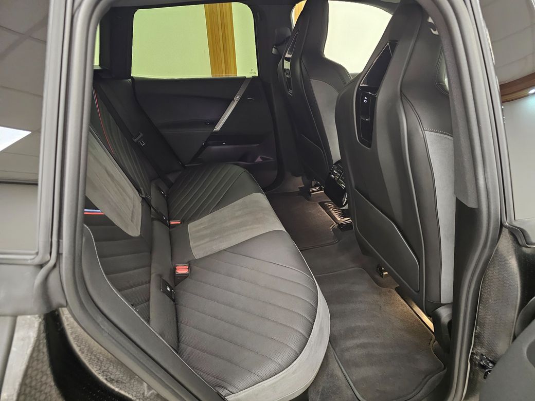 2026 BMW iX