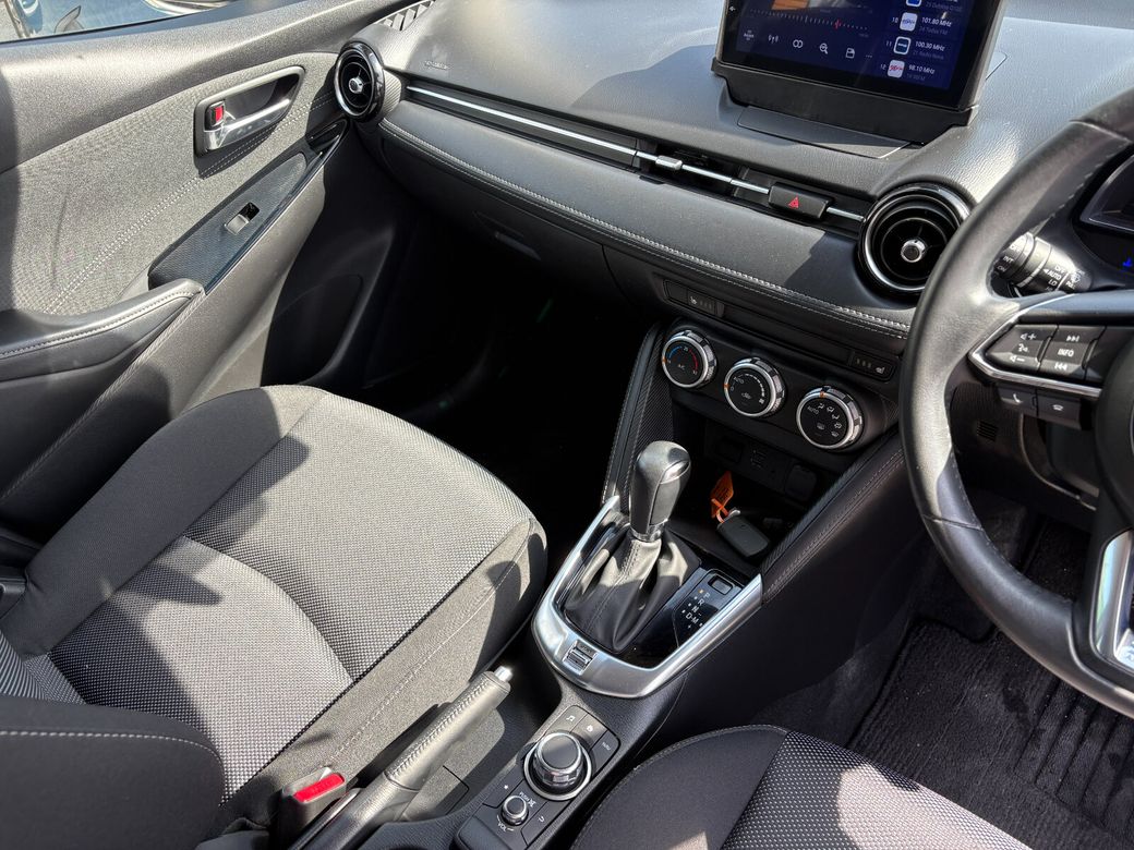 2017 Mazda Demio