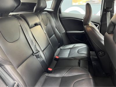 2015 Volvo V40
