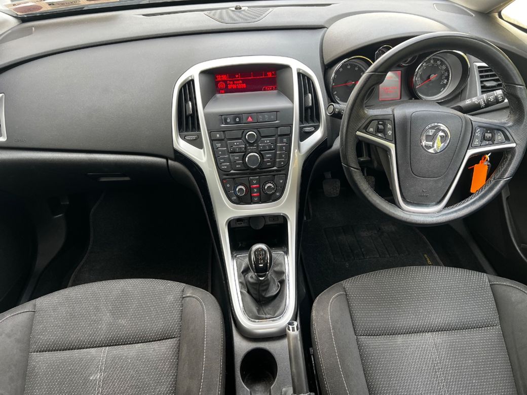 2015 Vauxhall Astra