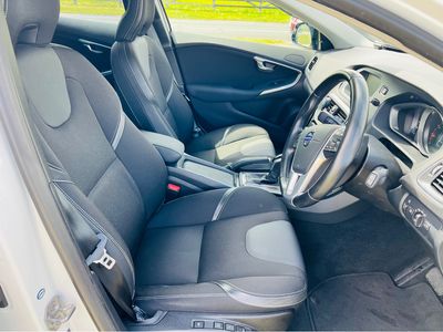 2014 Volvo V40
