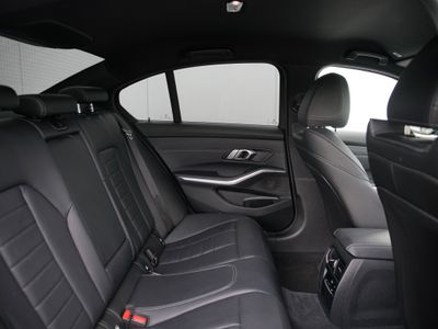 2022 BMW 330