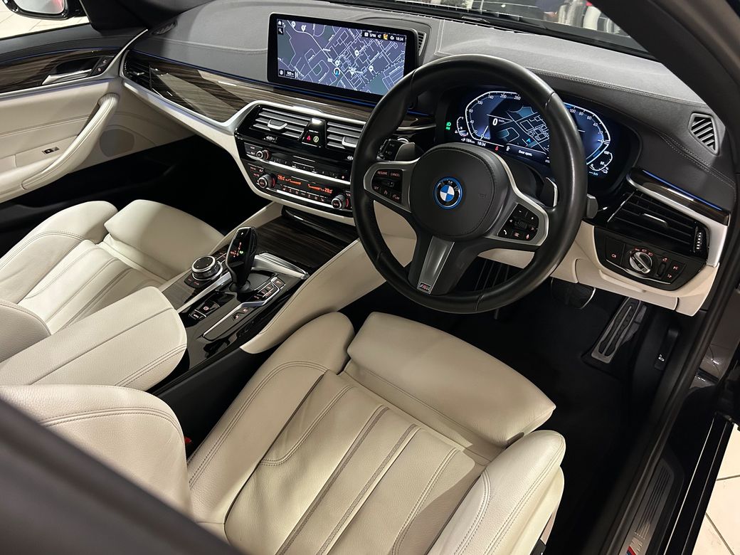 2022 BMW 5 Series