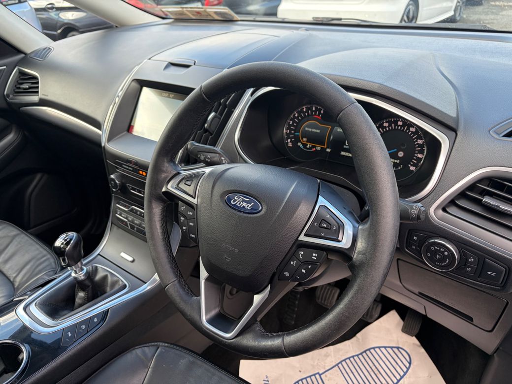 2017 Ford Galaxy