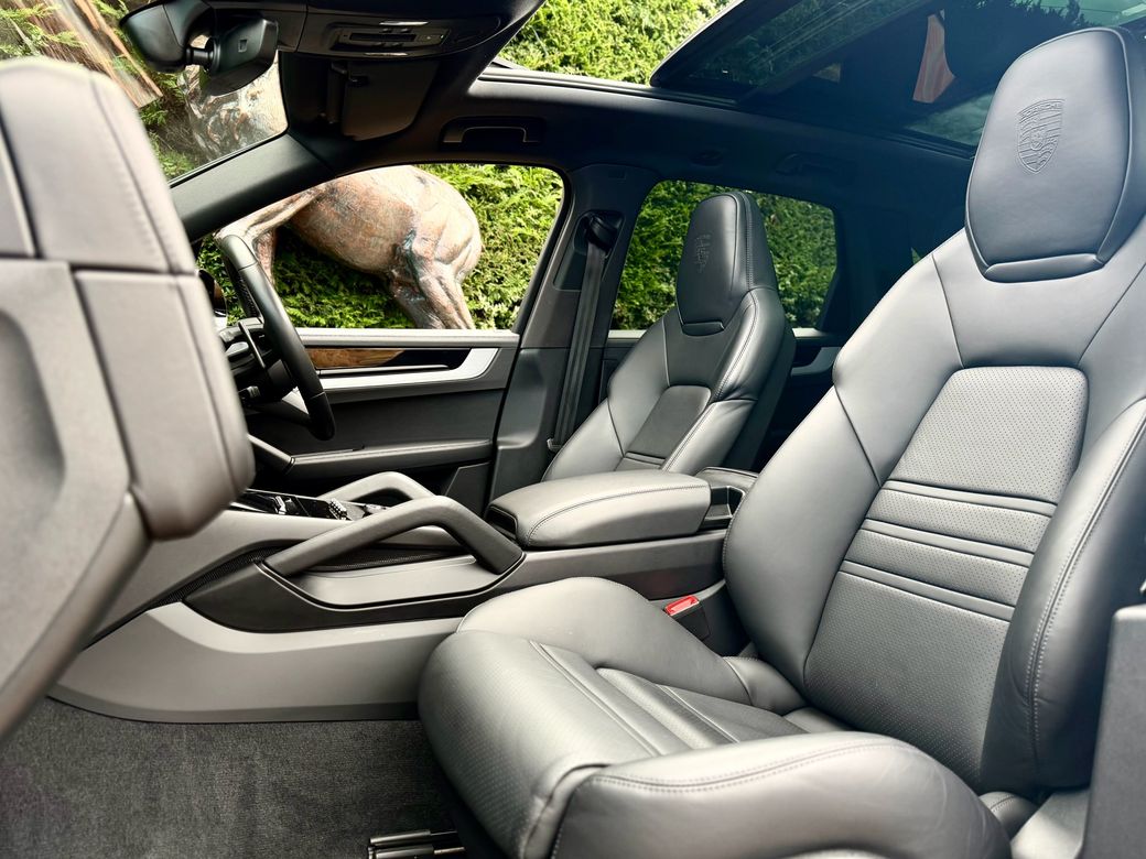 2024 Porsche Cayenne