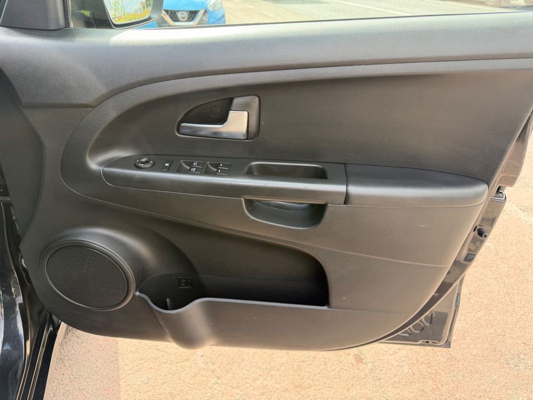 2017 Kia Venga