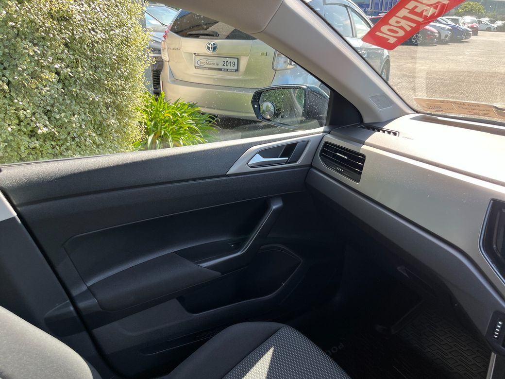 2018 Volkswagen Polo