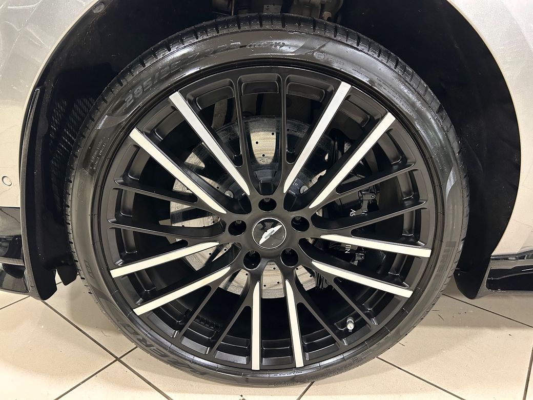 2023 Aston Martin DBX