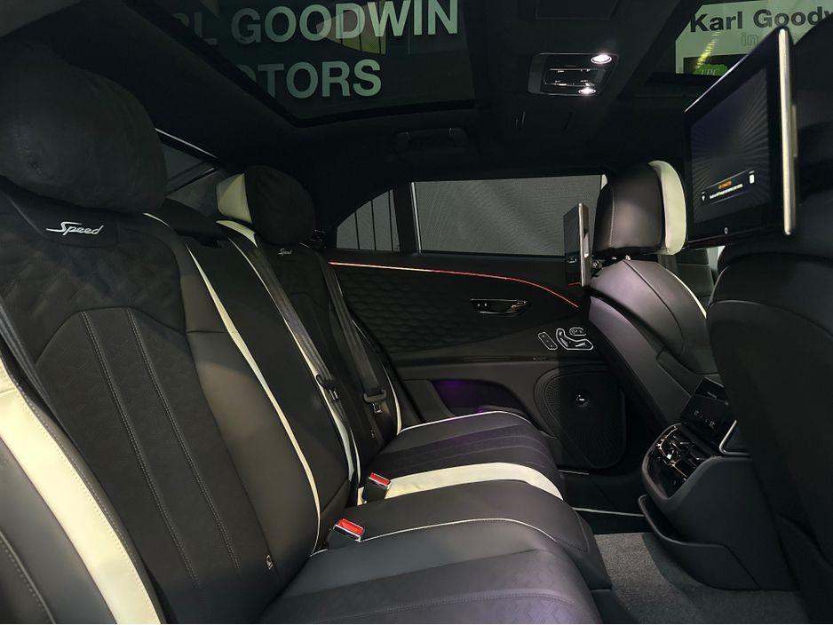 2025 Bentley Flying Spur