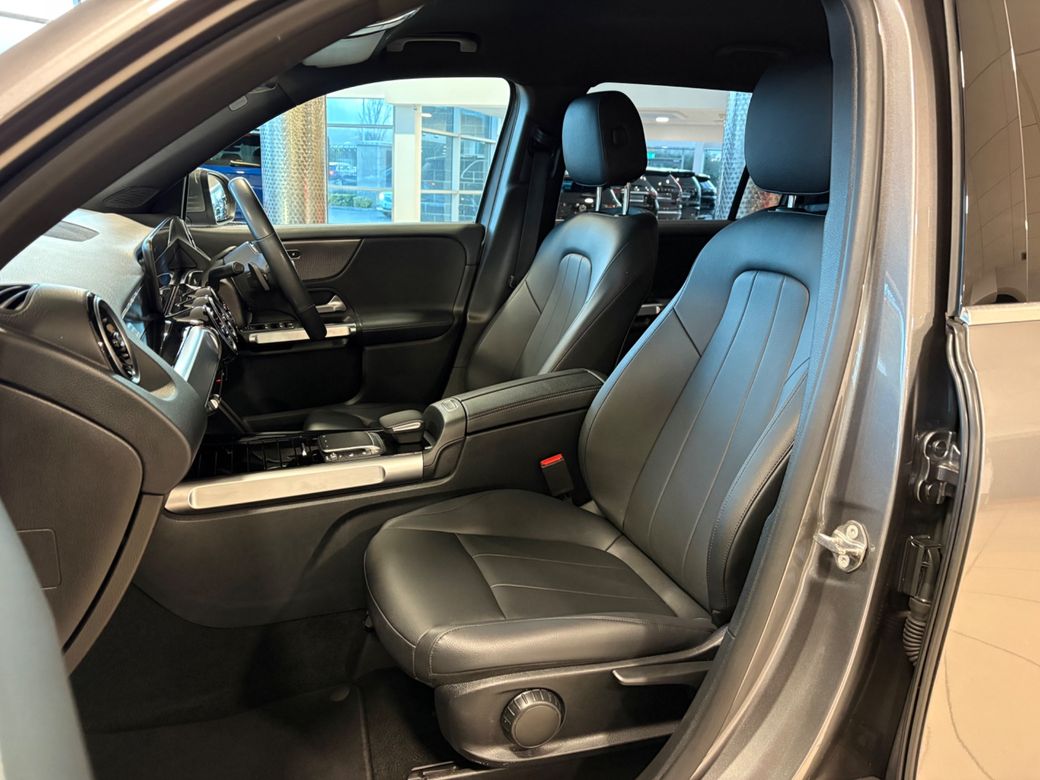 2022 Mercedes-Benz GLB Class