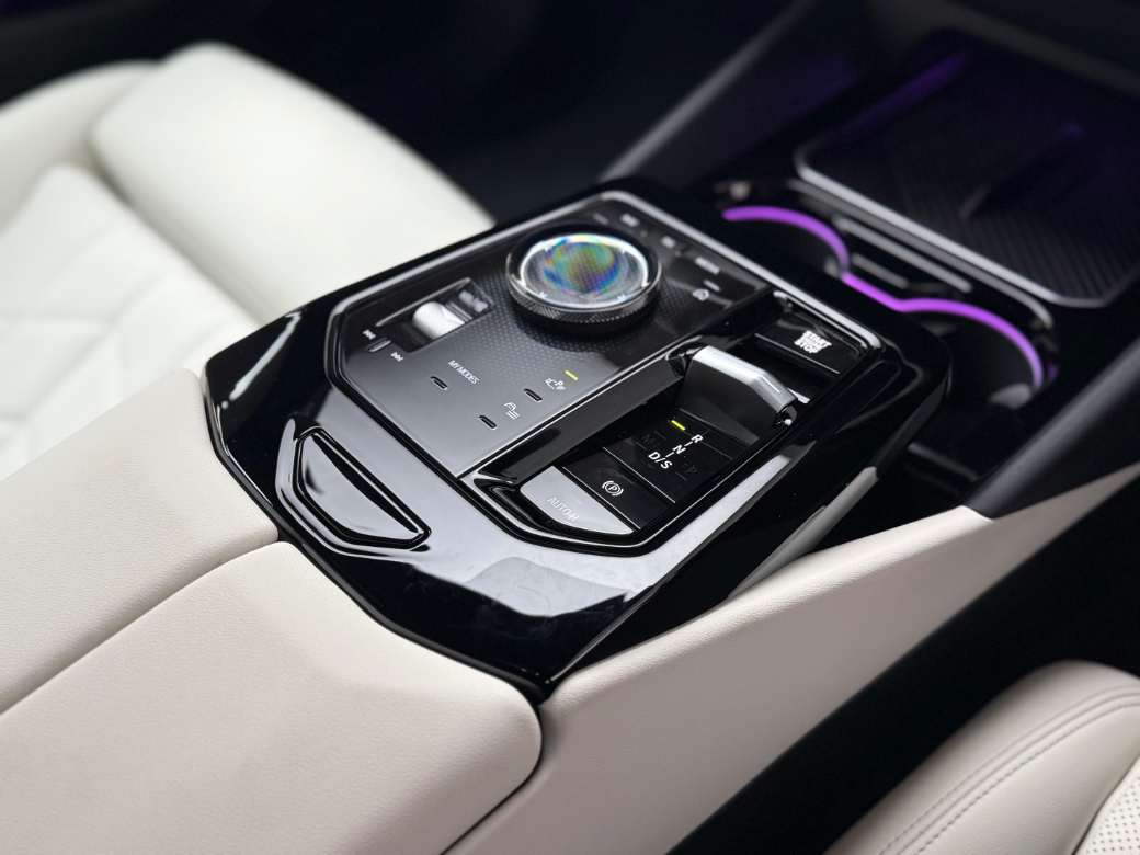 2025 BMW 5 Series