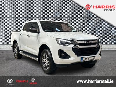2025 White Isuzu D-MAX